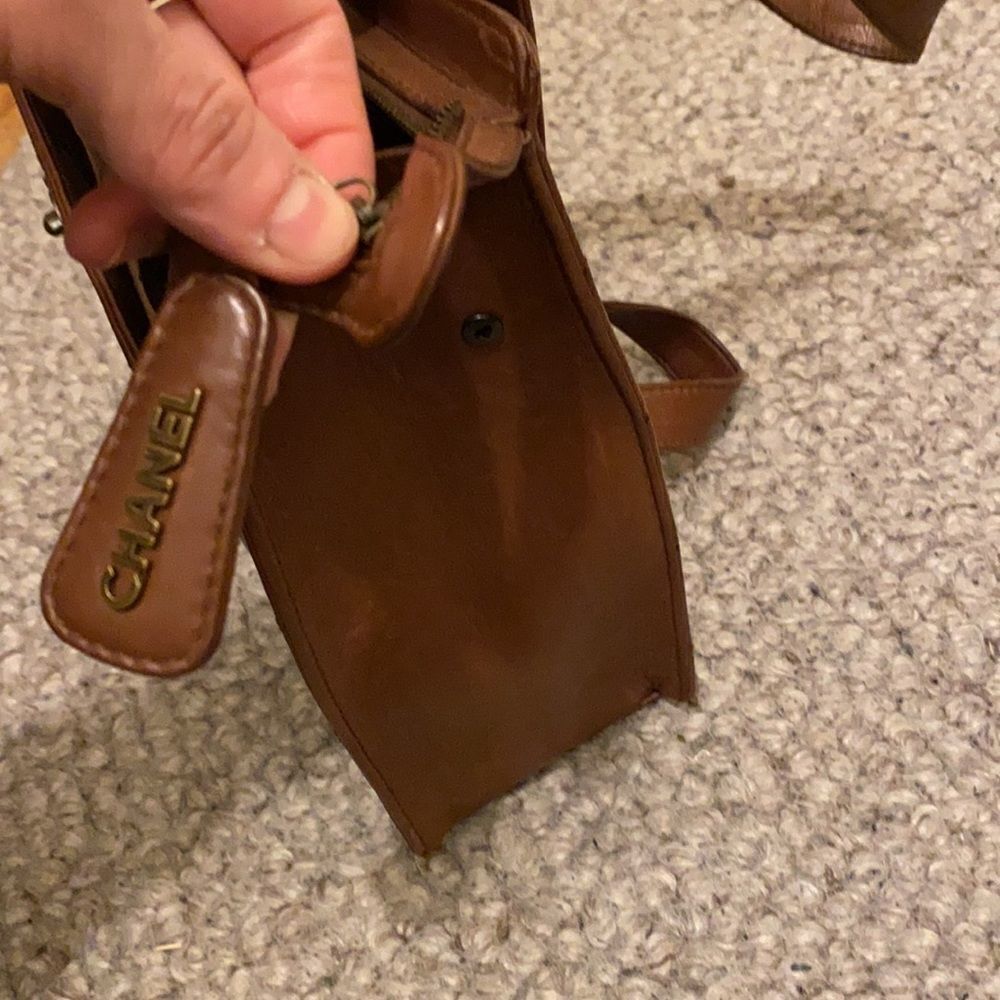 Chanel Vintage brown tote bag . - Picture 8 of 17